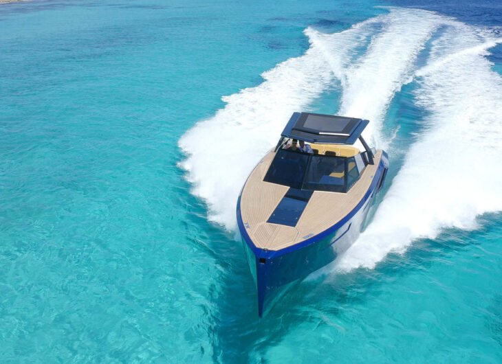 Evo 43 Neve - CW Rent Boats Ibiza