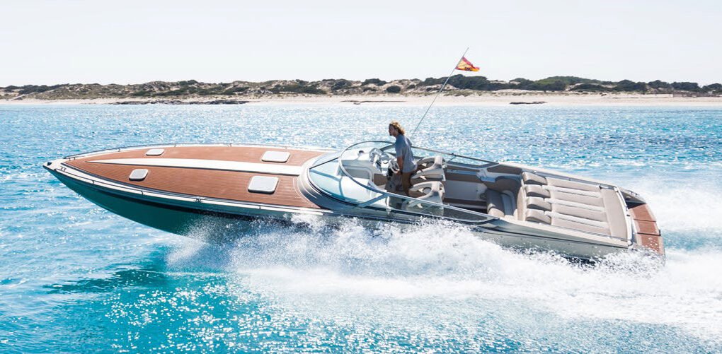 Formula Fastech 38 Follow Me - CW Rent Boats Ibiza