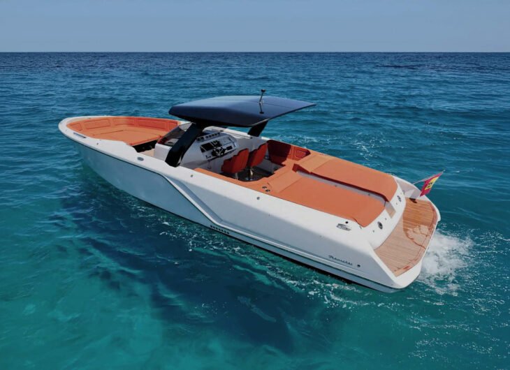 Frauscher 40 Viena - Speedboat Charter in Ibiza - CW Rent Boats ibiza