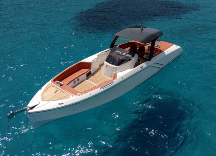 Frauscher 40 Viena - Speedboat Charter in Ibiza - CW Rent Boats ibiza