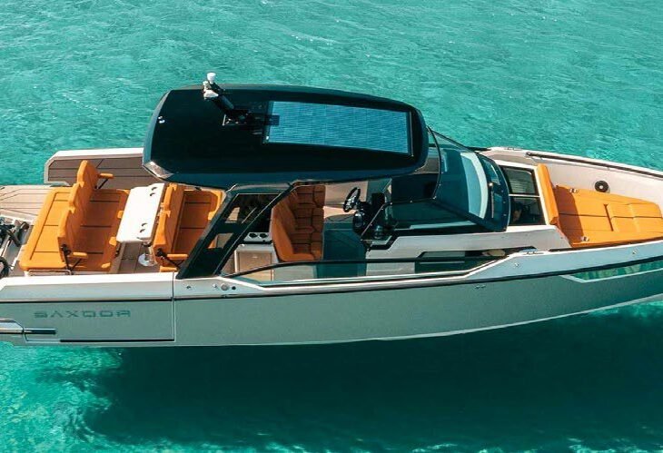 Saxdor 32 – Luxury Boat Charter in Ibiza