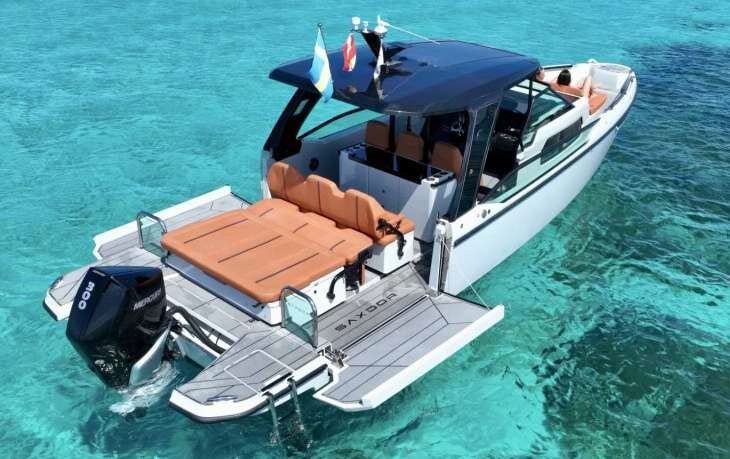 Saxdor 32 – Luxury Boat Charter in Ibiza